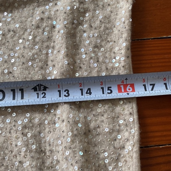 Talbots Women's Cardigan Sweater Size XS Wool Lambswool Angora Rabbit Sequin - Picture 8 of 9